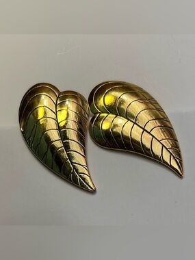 Signed Laurel Burch Gold Tone Leaf Clip-On Earrings
